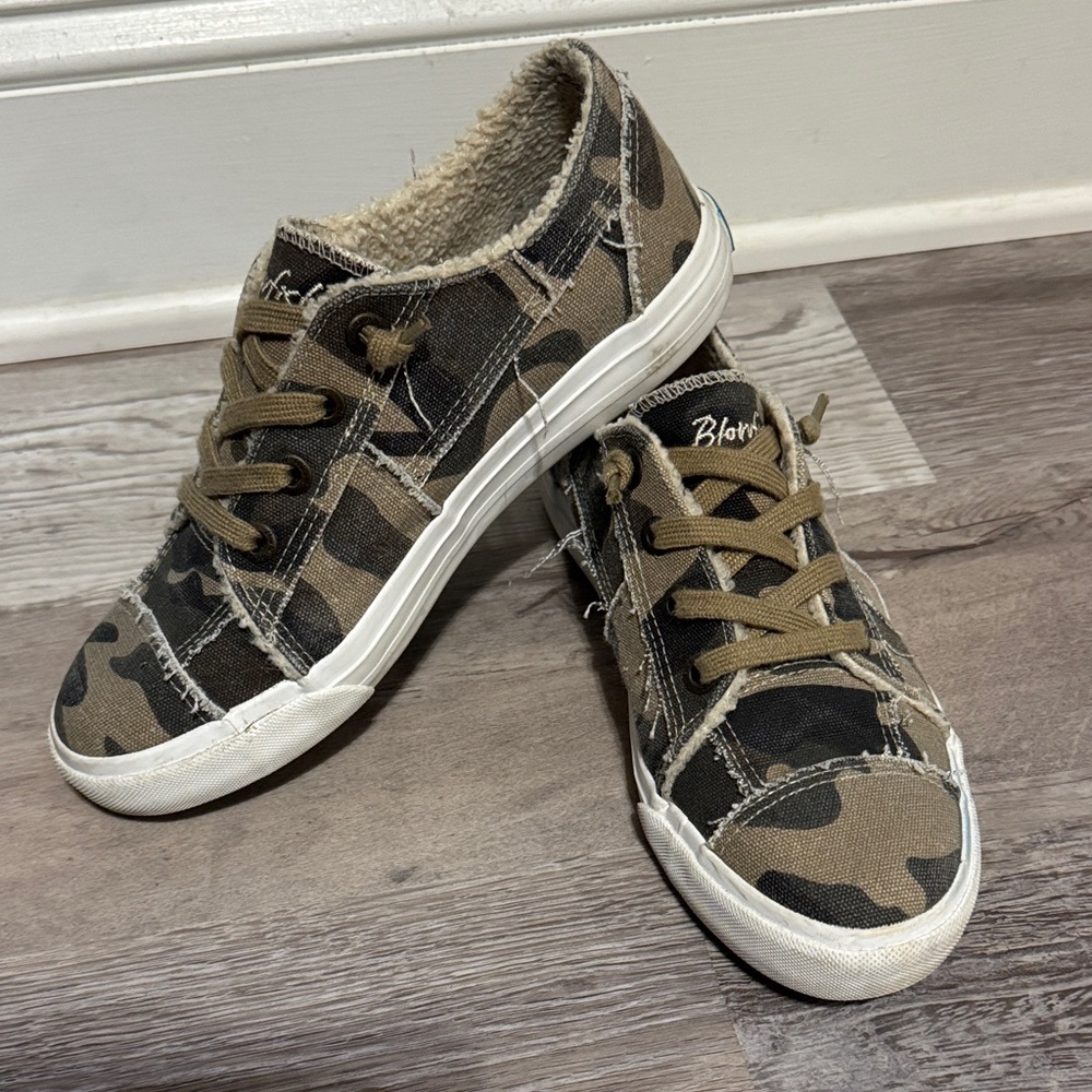 Blowfish Camouflage Sneakers